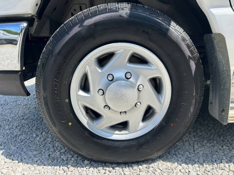 2014 Ford E-Series E-350 SD XLT