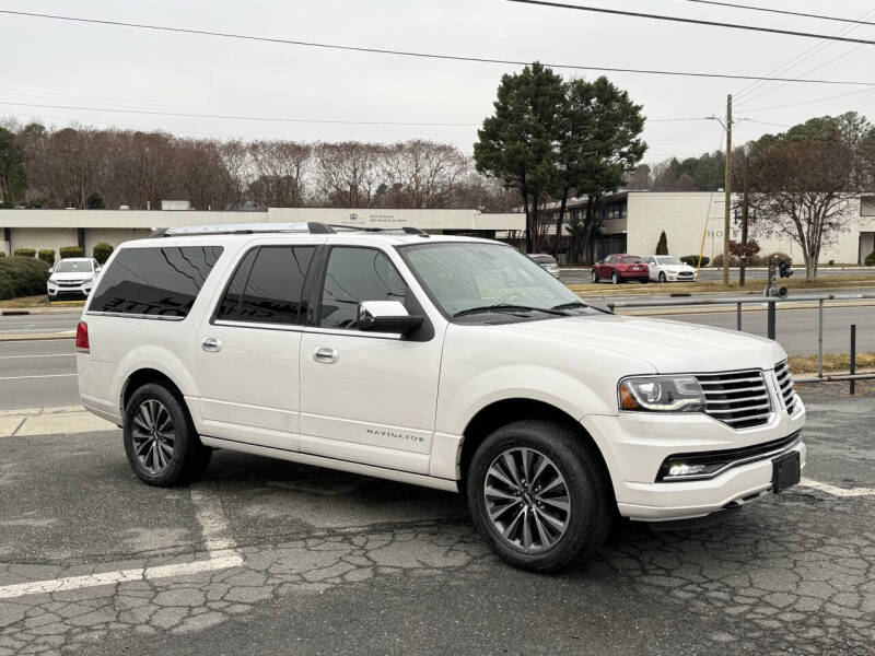 2017 Lincoln Navigator L Select