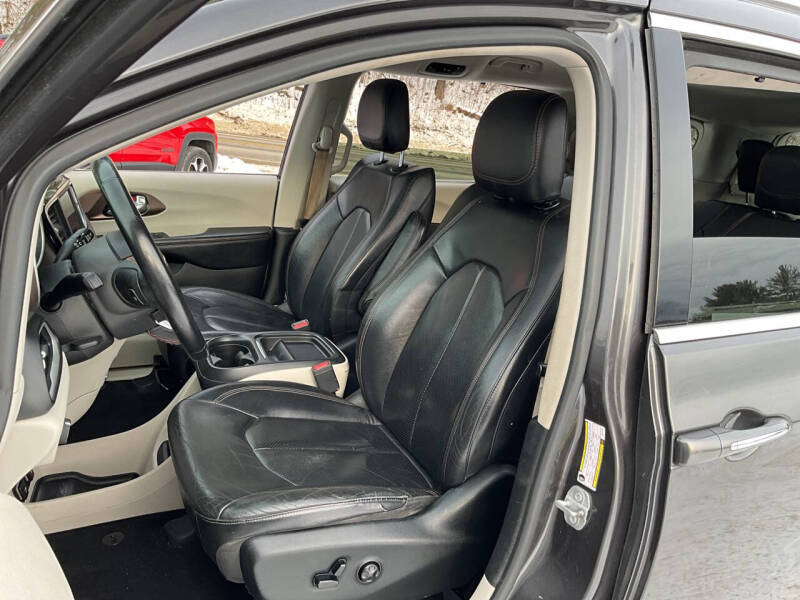2018 Chrysler Pacifica Touring L