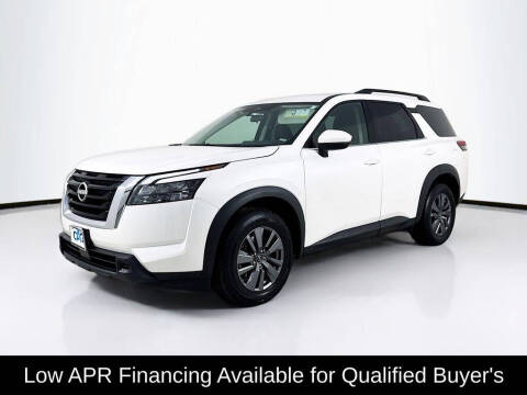 2024 Nissan Pathfinder SV