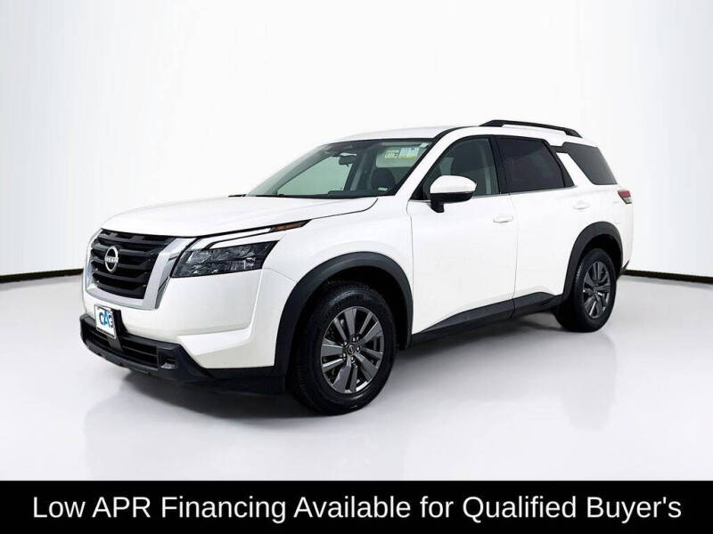 2024 Nissan Pathfinder SV