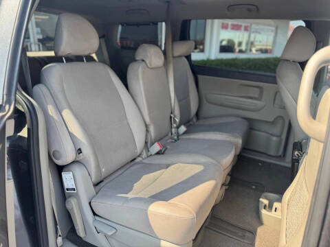 2016 Kia Sedona LX