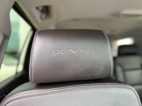 2017 GMC Yukon Denali