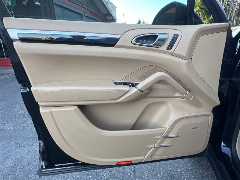 2013 Porsche Cayenne S