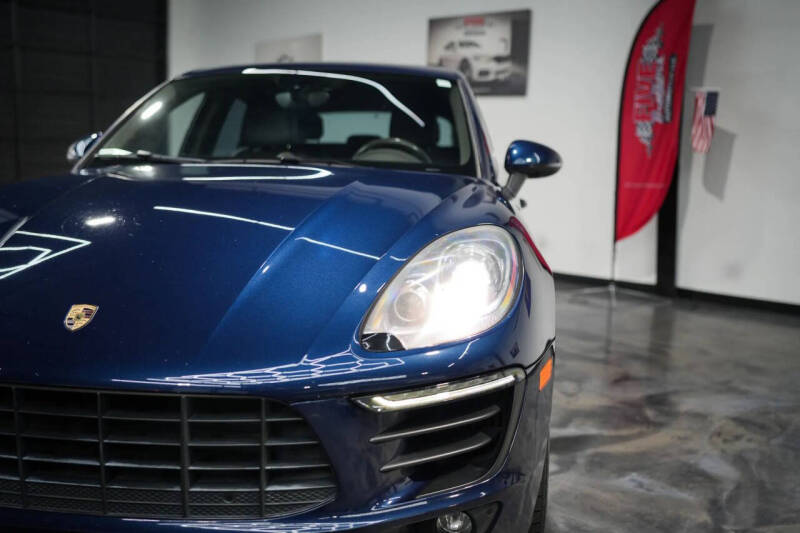 2015 Porsche Macan S
