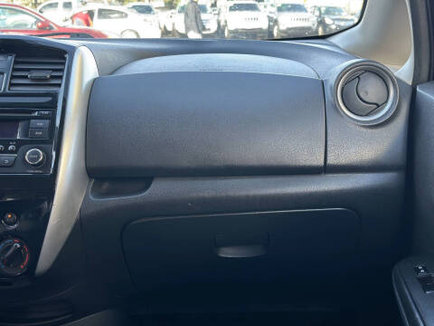 2015 Nissan Versa Note SV