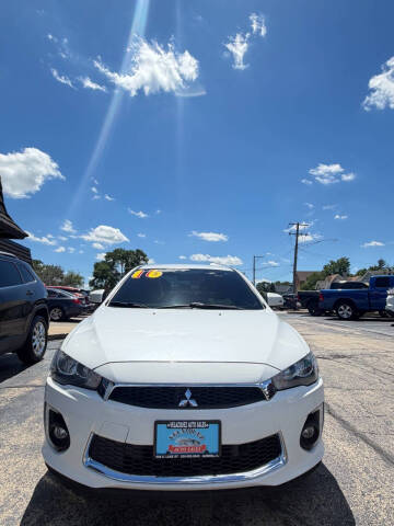 2016 Mitsubishi Lancer ES