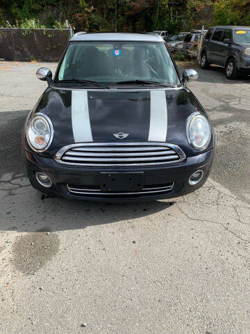 2009 MINI Cooper Clubman for sale at ALAN SCOTT AUTO REPAIR in Brattleboro VT
