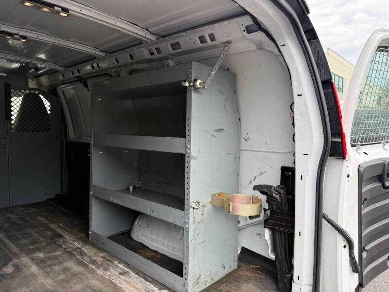 2021 Chevrolet Express 2500