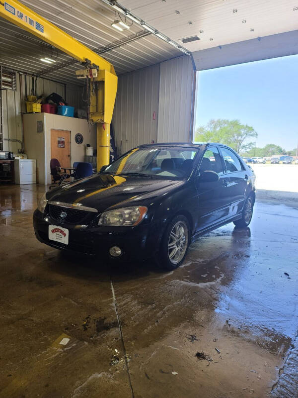 2006 Kia Spectra for sale at WESTSIDE GARAGE LLC in Keokuk IA