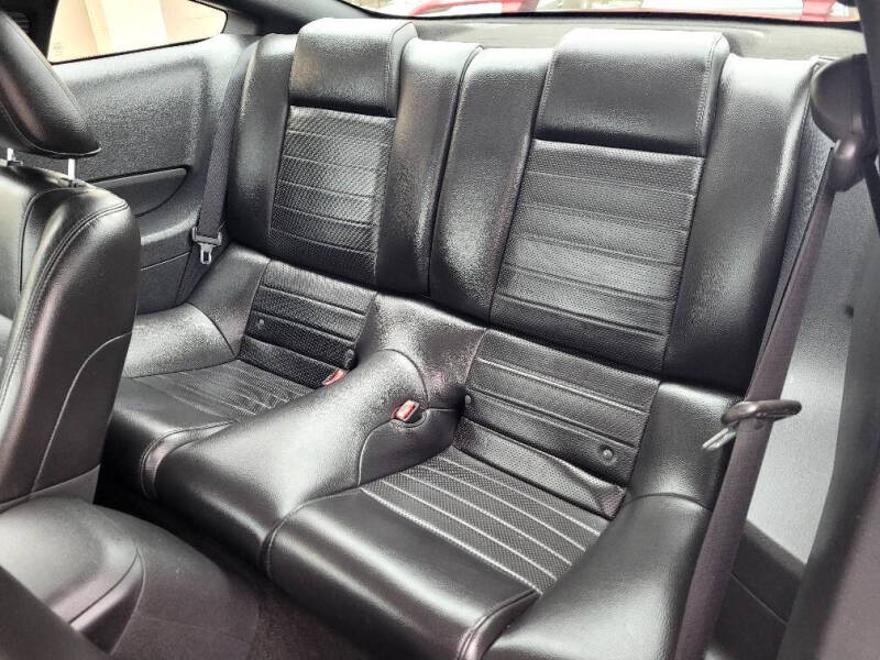 2005 Ford Mustang GT Premium