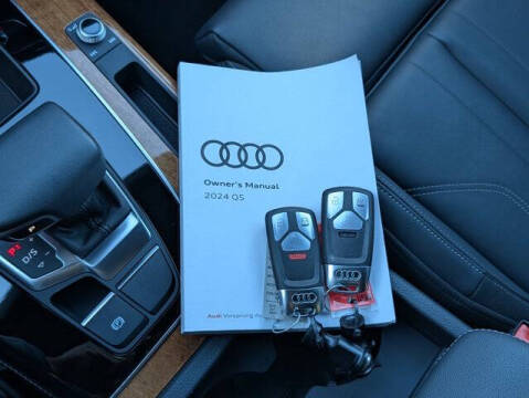 2024 Audi Q5 e quattro S line Prem Pl 55 TFSI