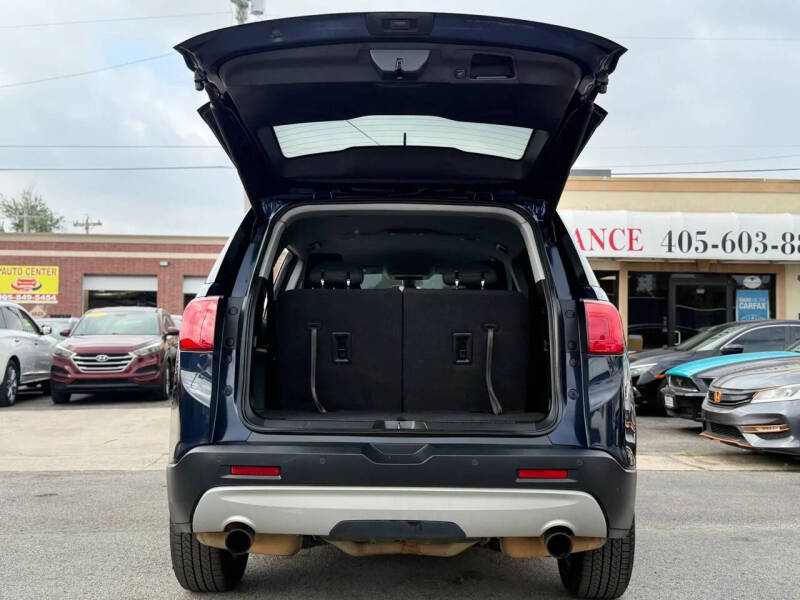 2017 GMC Acadia SLE-2