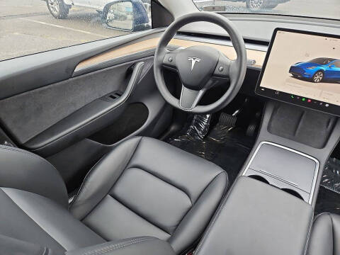 2024 Tesla Model Y Long Range
