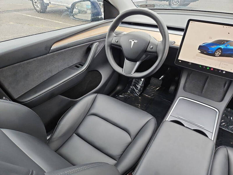 2024 Tesla Model Y Long Range