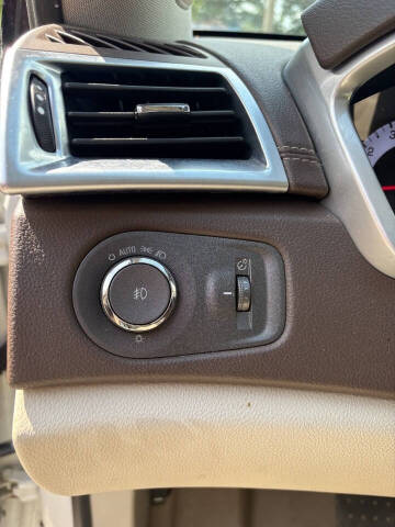 2011 Cadillac SRX Performance Collection