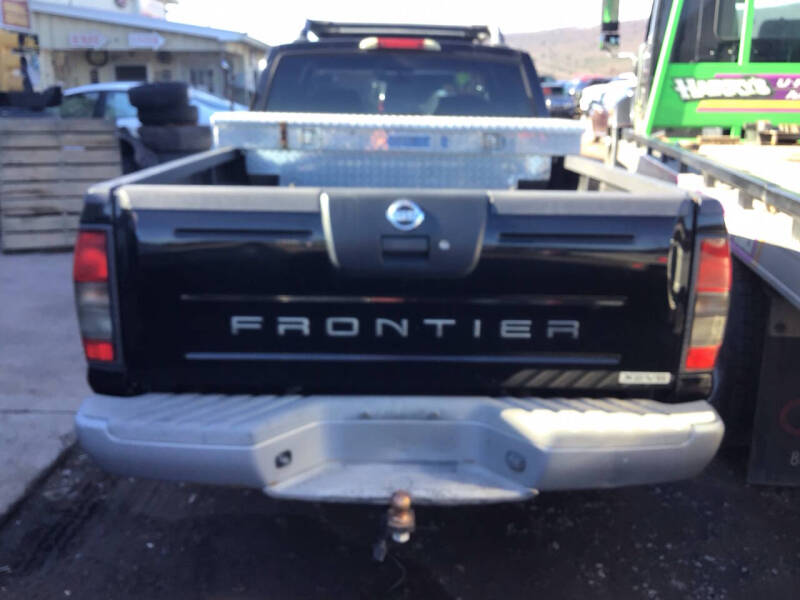 2004 Nissan Frontier XE-V6