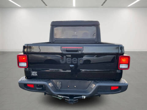 2022 Jeep Gladiator Sport S