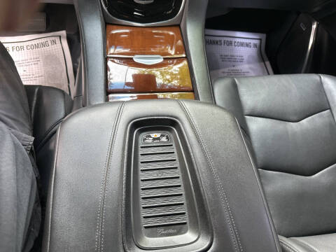 2019 Cadillac Escalade Luxury