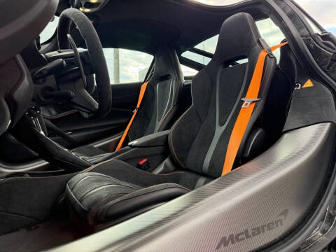 2025 McLaren 750S