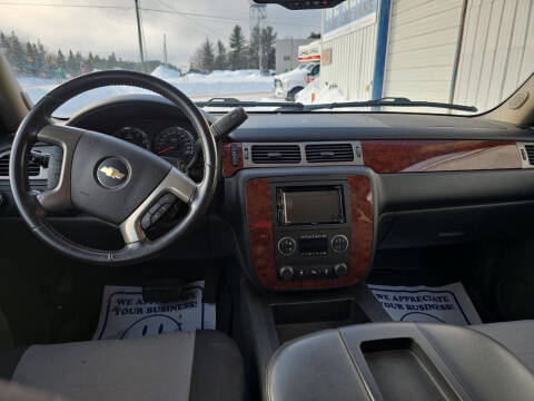 2014 Chevrolet Suburban LT