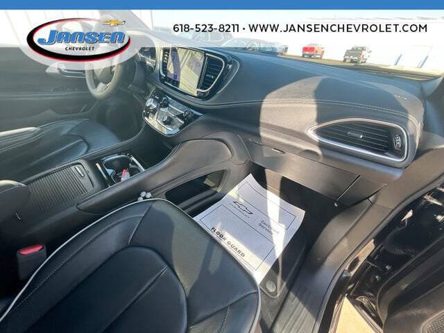 2025 Chrysler Pacifica Limited
