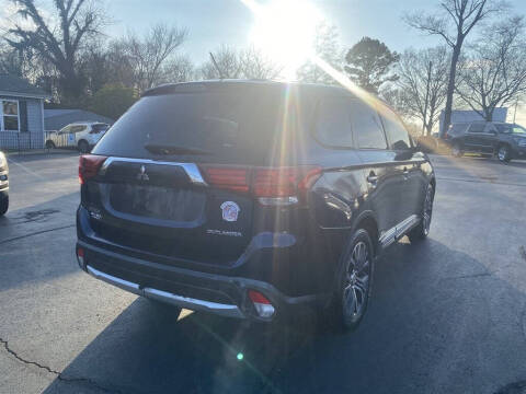 2016 Mitsubishi Outlander ES