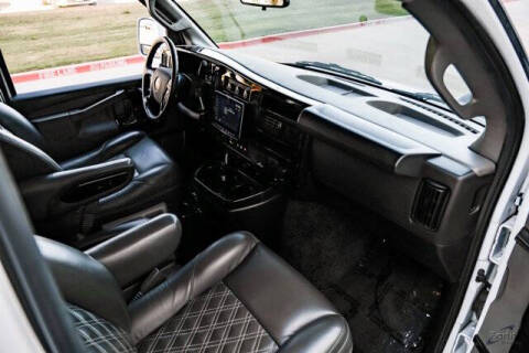 2023 Chevrolet Express 2500