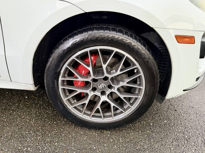 2016 Porsche Macan Turbo