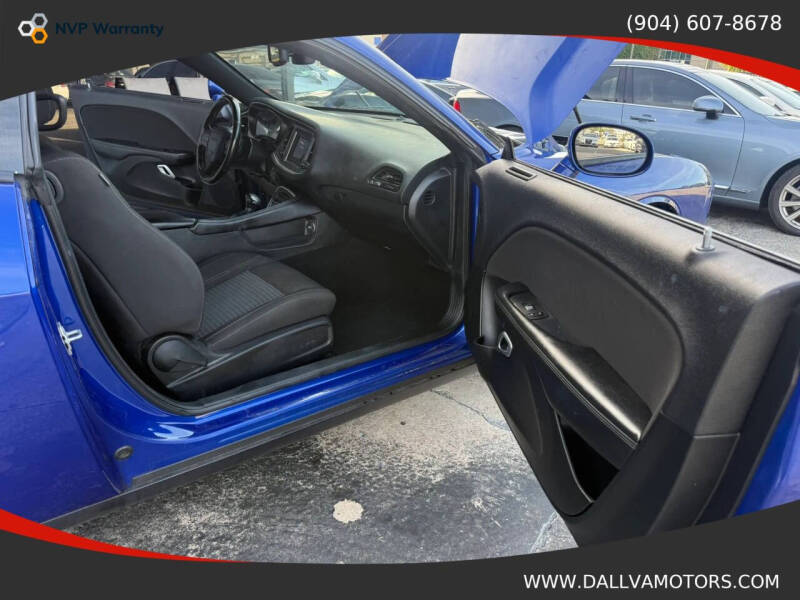 2022 Dodge Challenger SXT