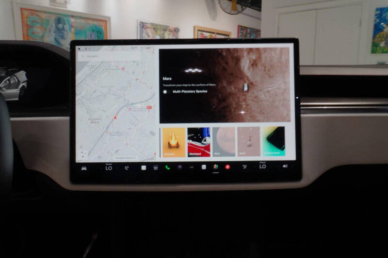 2022 Tesla Model X Plaid