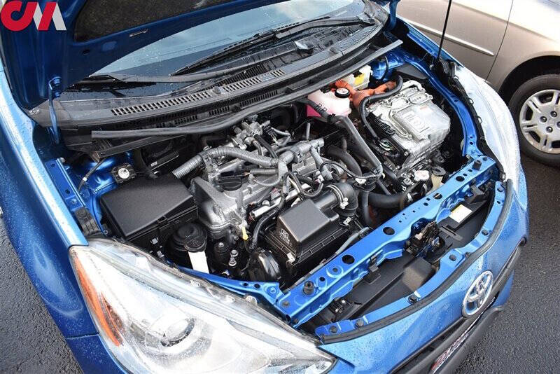 2017 Toyota Prius c One