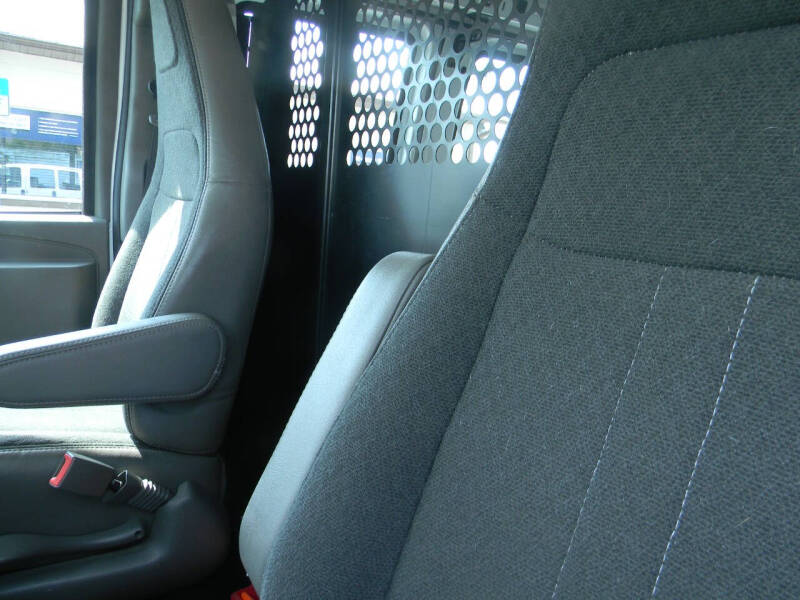 2023 Chevrolet Express 2500