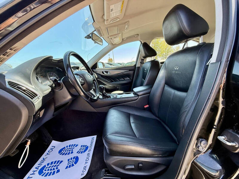 2014 Infiniti Q50 Premium