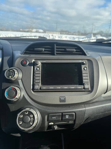 2011 Honda Fit Sport w/Navi