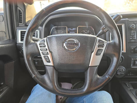 2018 Nissan Titan SV