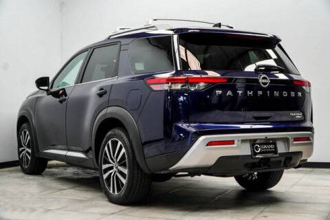 2023 Nissan Pathfinder Platinum