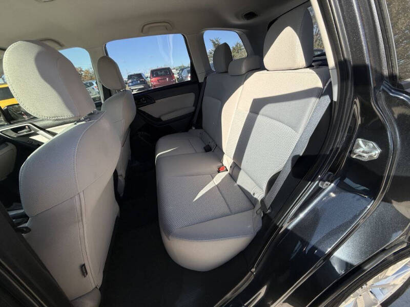 2015 Subaru Forester 2.5i