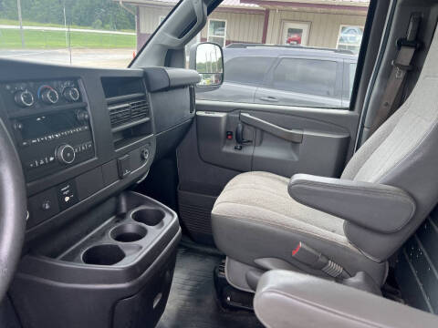 2017 GMC Savana 2500