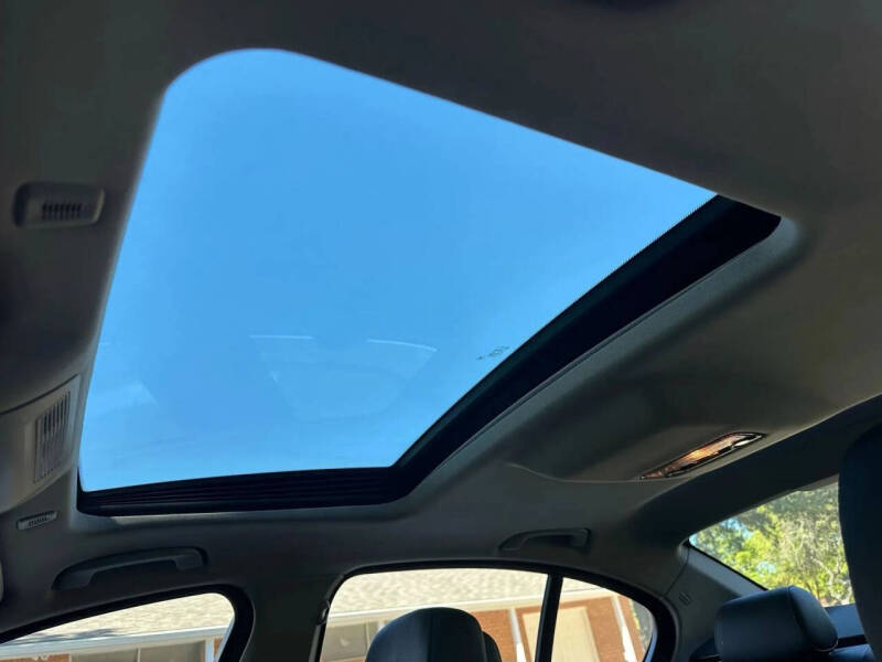 2011 BMW 5 Series 528i