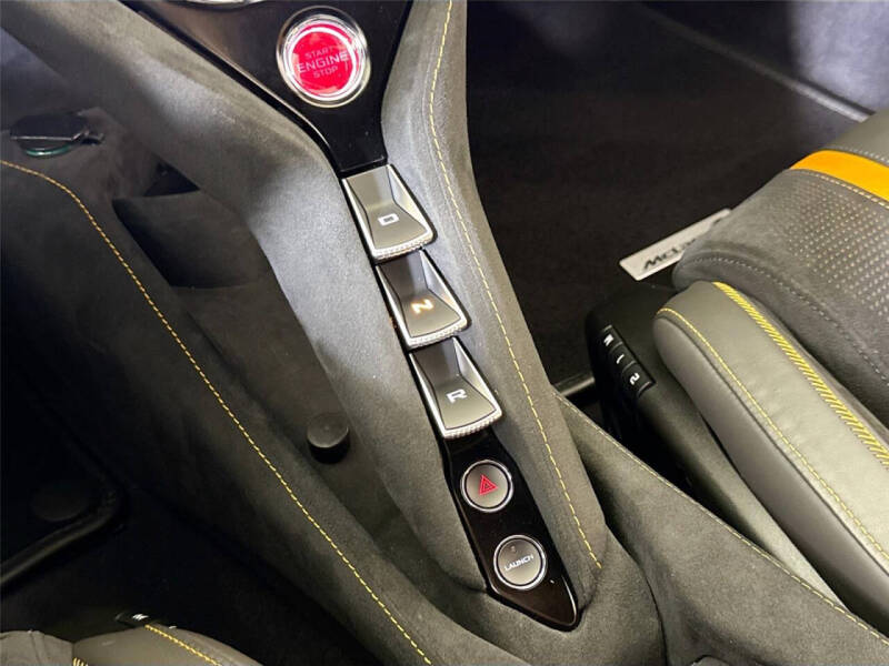 2022 McLaren 720S Performance