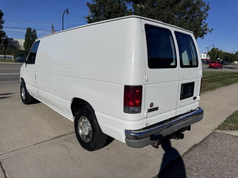 2002 Ford E-Series E-250