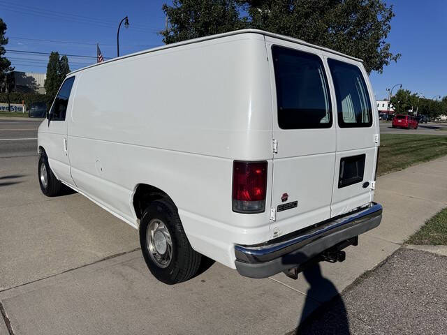 2002 Ford E-Series E-250