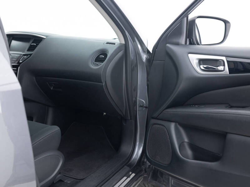 2018 Nissan Pathfinder S