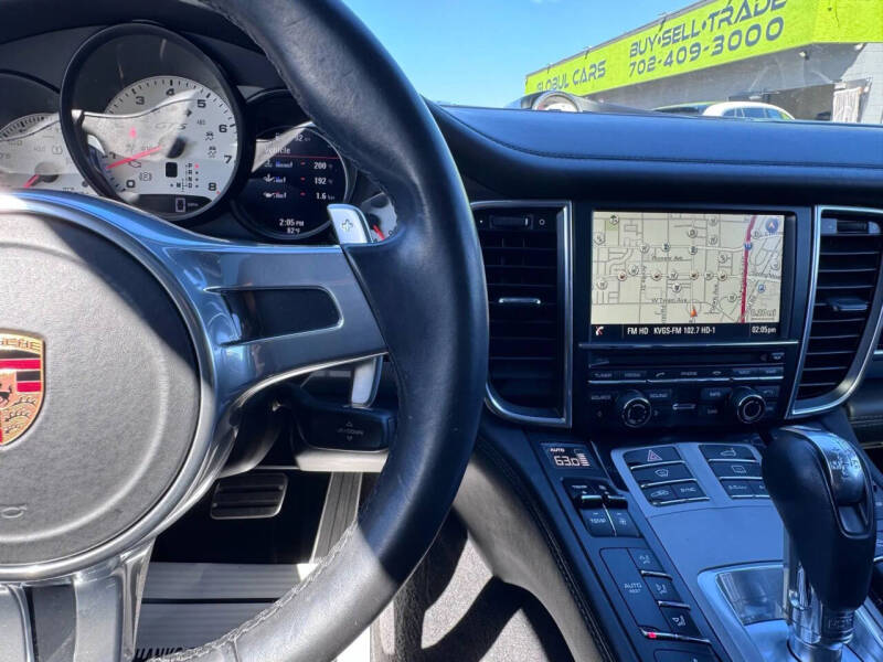 2016 Porsche Panamera GTS