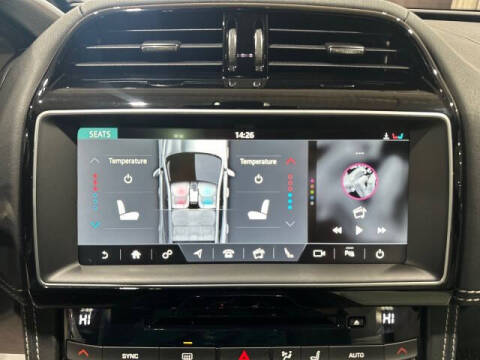 2017 Jaguar F-PACE 35t R-Sport