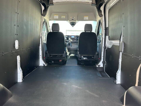 2025 Ford Transit 250