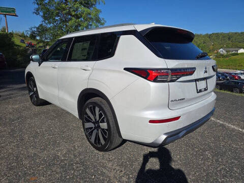 2025 Mitsubishi Outlander SEL