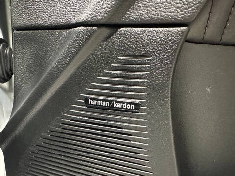 2016 Dodge Challenger 392 HEMI Scat Pack Shaker