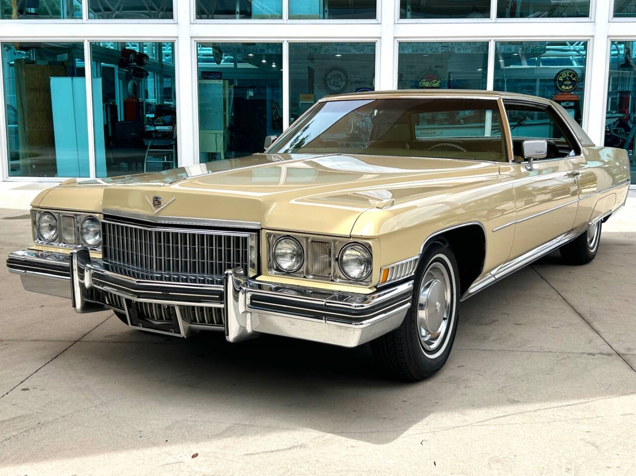 1973 Cadillac DeVille 1